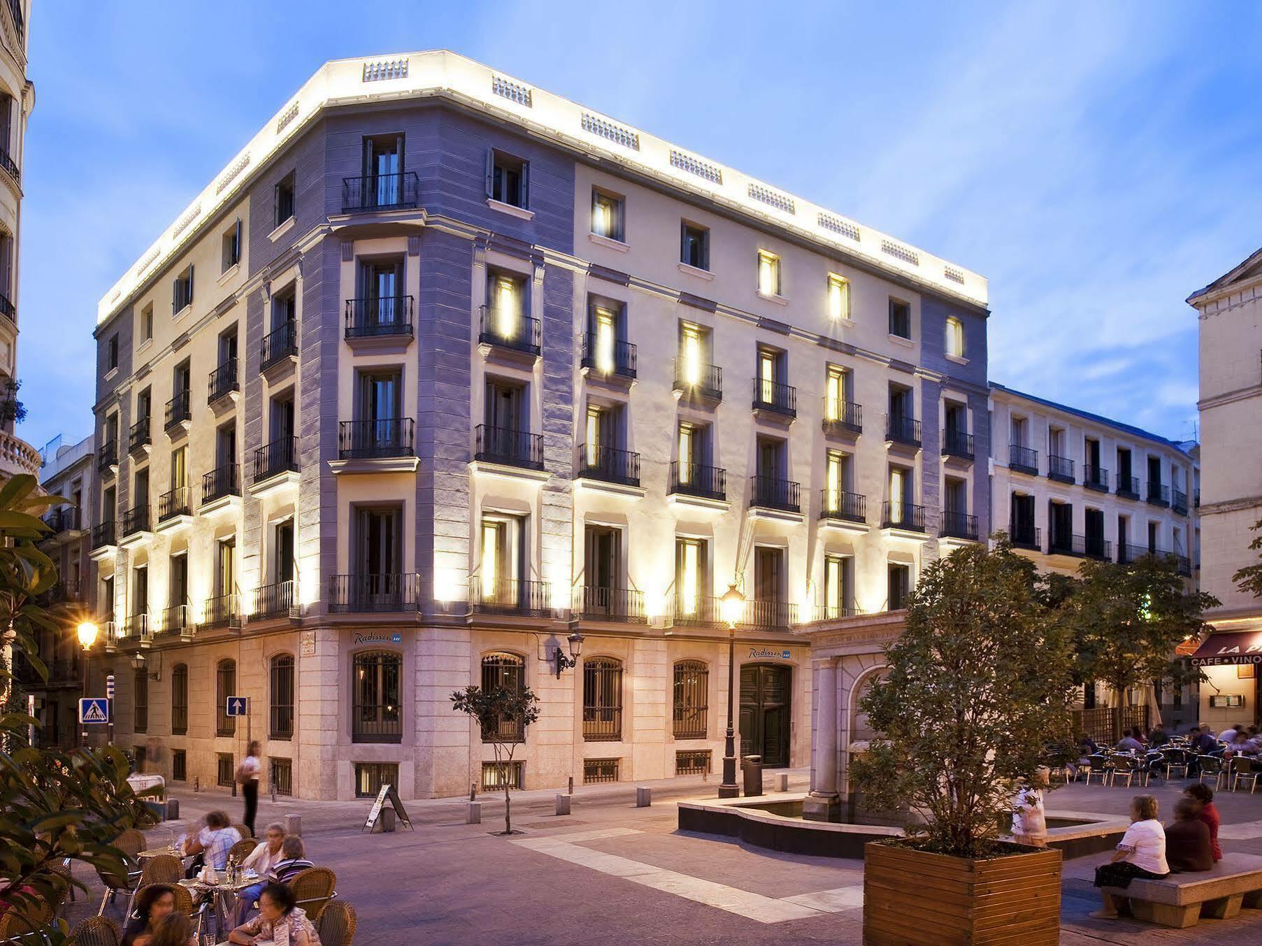 Radisson Blu Hotel, Madrid Prado מראה חיצוני תמונה